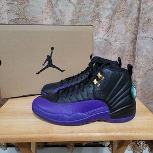 100% AUTHENTIC Jordan 12 Size 9.5